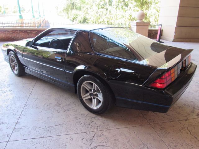 1988 Chevrolet Camaro IROC Z - photo 12