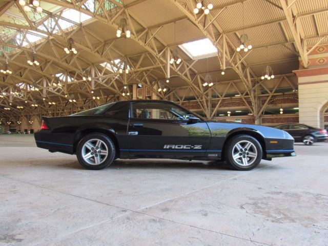 1988 Chevrolet Camaro IROC Z - photo 3