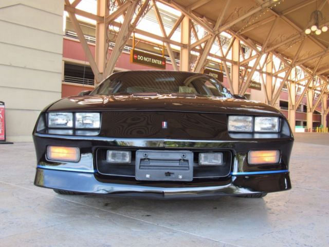 1988 Chevrolet Camaro IROC Z - photo 4