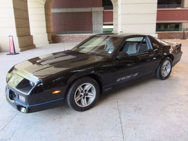 1988 Chevrolet Camaro IROC Z - photo 9