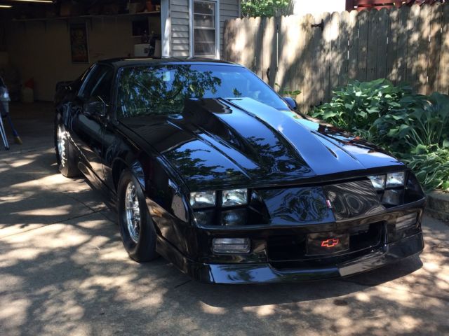 1988 Chevrolet Camaro IROC - photo 2