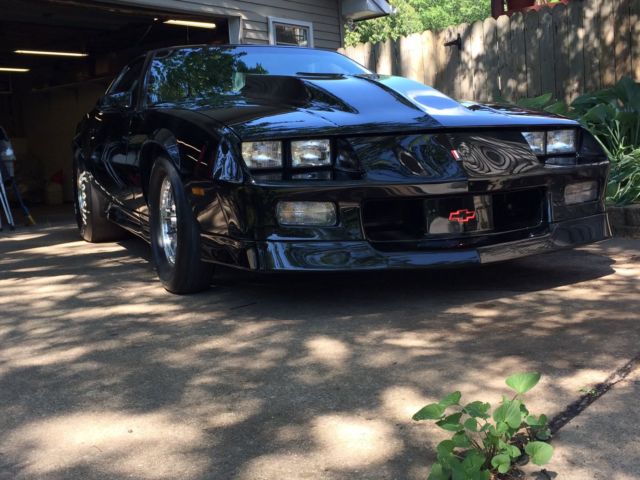1988 Chevrolet Camaro IROC - photo 3