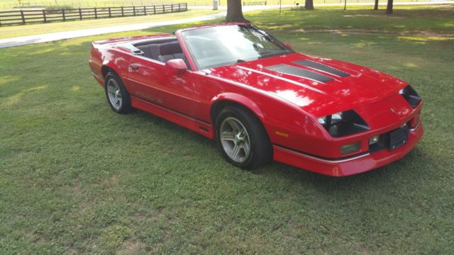 1988 Chevrolet Camaro IROC - photo 7