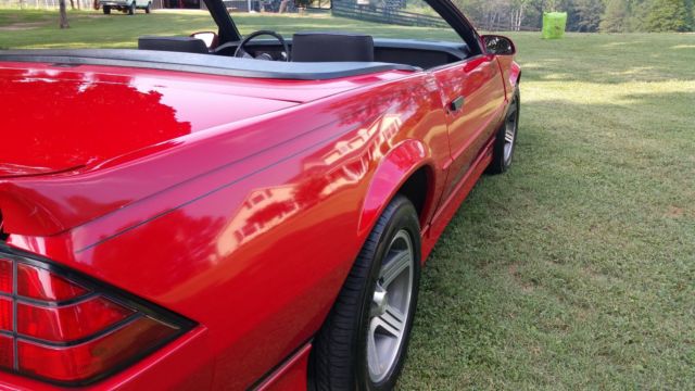 1988 Chevrolet Camaro IROC - photo 8