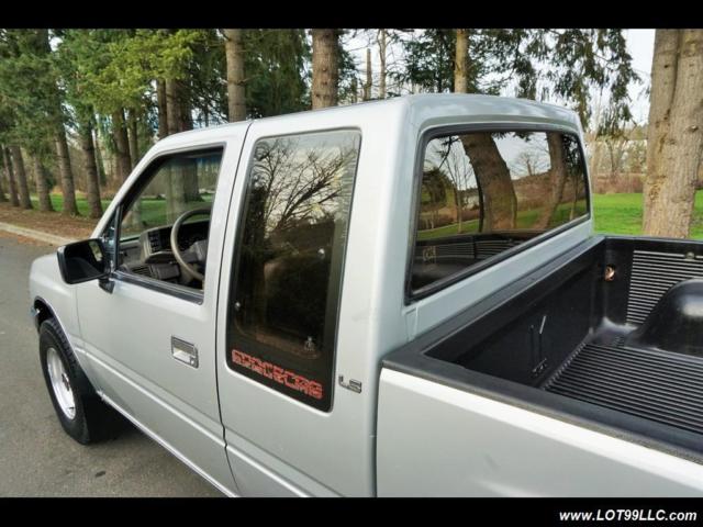 1988 Isuzu Other LS Extended Cab Pickup 2-Door - photo 3