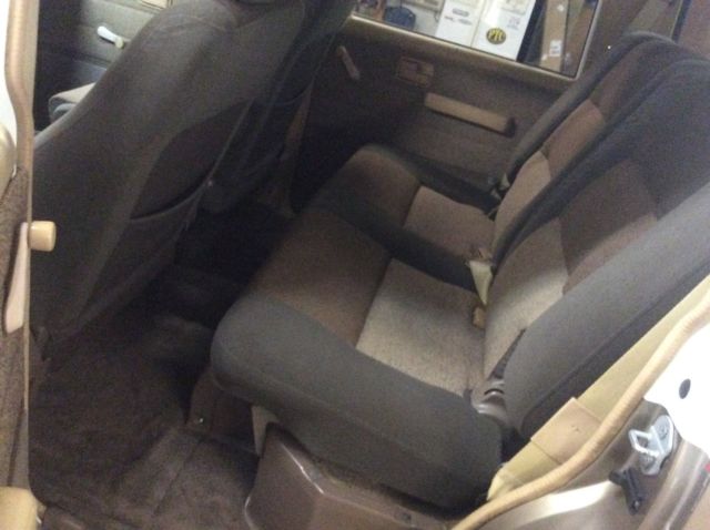 1988 Isuzu Trooper LS Sport Utility 4-Door - photo 7