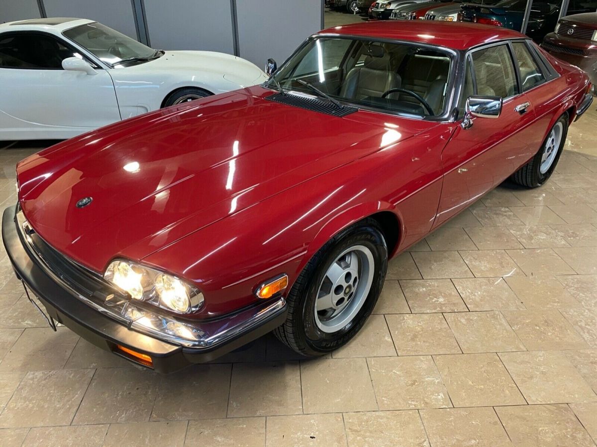 1988 Jaguar XJ-Series XJS 2dr Coupe Automatic 3-Speed RWD V12 5.3L Gasoline 1988 Jaguar XJS XJS 2dr Coupe
