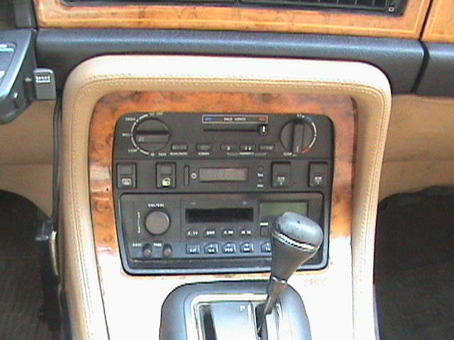1988 Jaguar XJ6 - photo 2