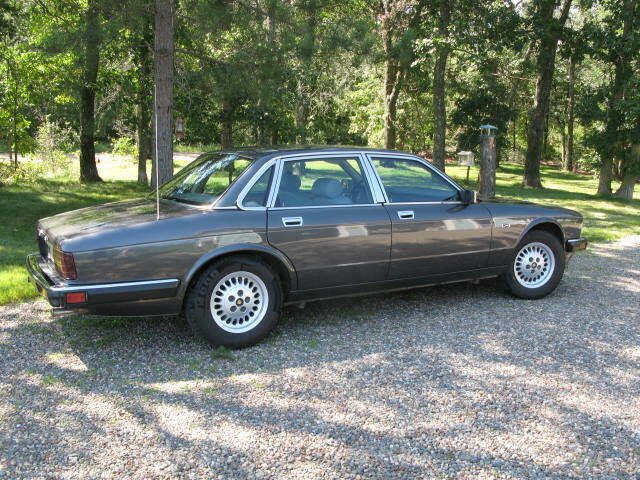 1988 Jaguar XJ6 - photo 3