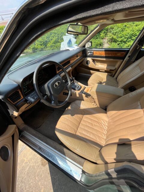 1988 Jaguar XJ6 - photo 9