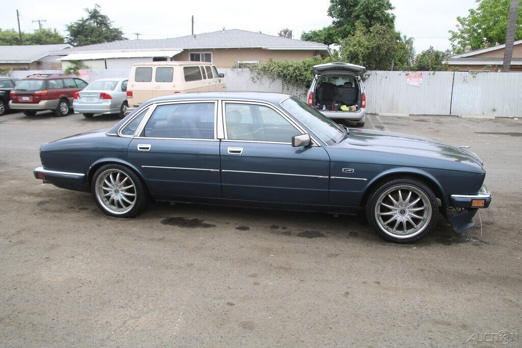 1988 Jaguar XJ XJ6 Vanden Plas - photo 7