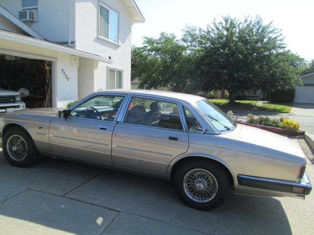 1988 Jaguar XJ6 - photo 2