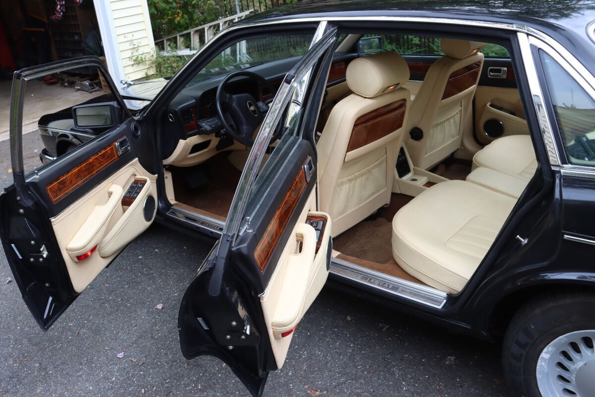 1988 Jaguar XJ6 Vanden Plas - photo 8