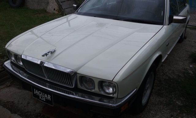 1988 Jaguar XJ6 - photo 12