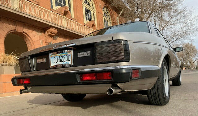 1988 Jaguar XJ6 - photo 6