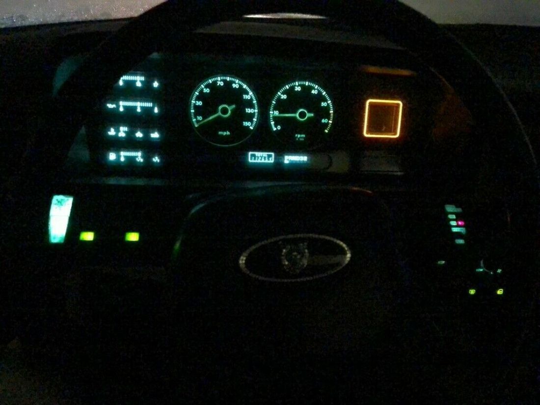 1988 Jaguar XJ6 - photo 10
