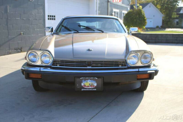 1988 Jaguar XJ-Series XJS V-12 - photo 3