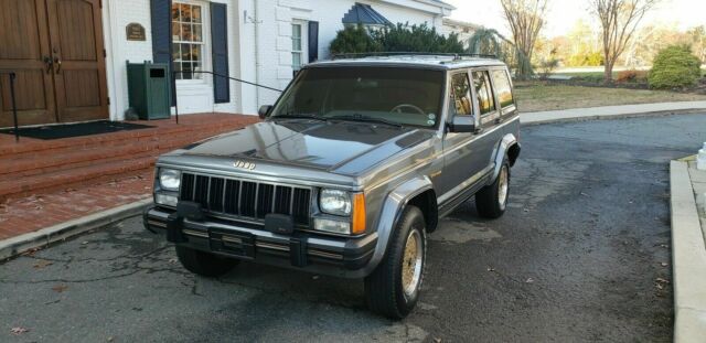 1988 Jeep Cherokee "LIMITED" Sedan MINERAL Grey 4WD Automatic 1988 Jeep Grand Cherokee LIMITED