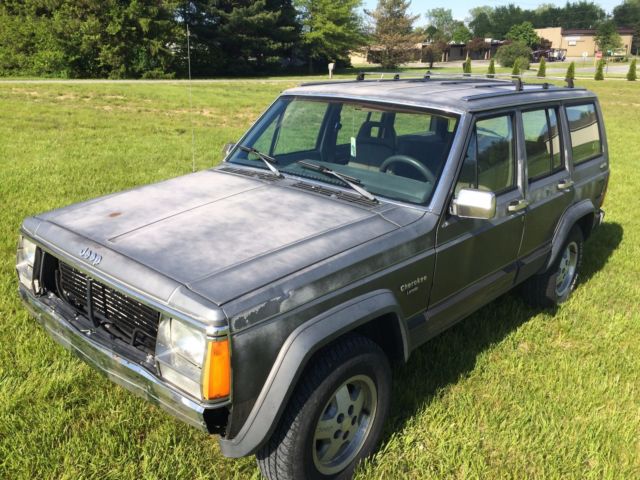 1988 Jeep Cherokee Laredo 4x4 1988 Jeep Cherokee