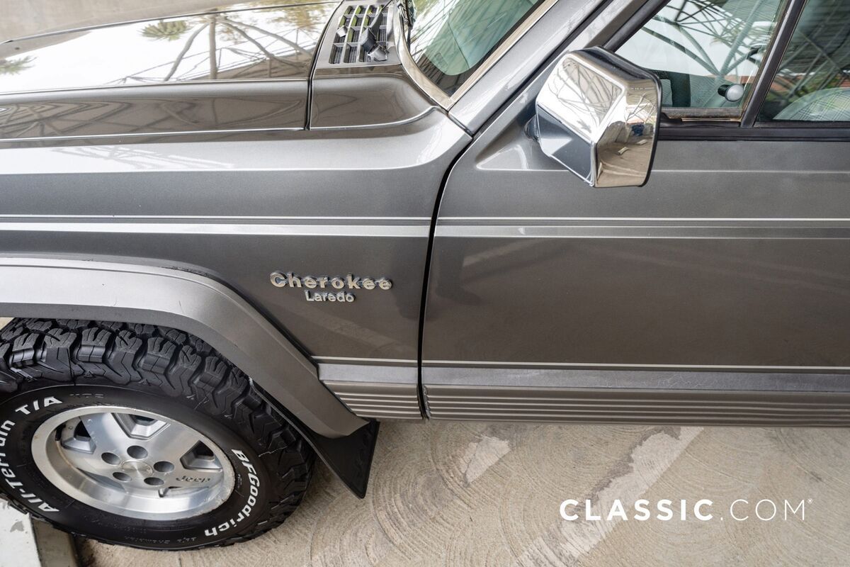 1988 Jeep Cherokee Laredo - photo 12