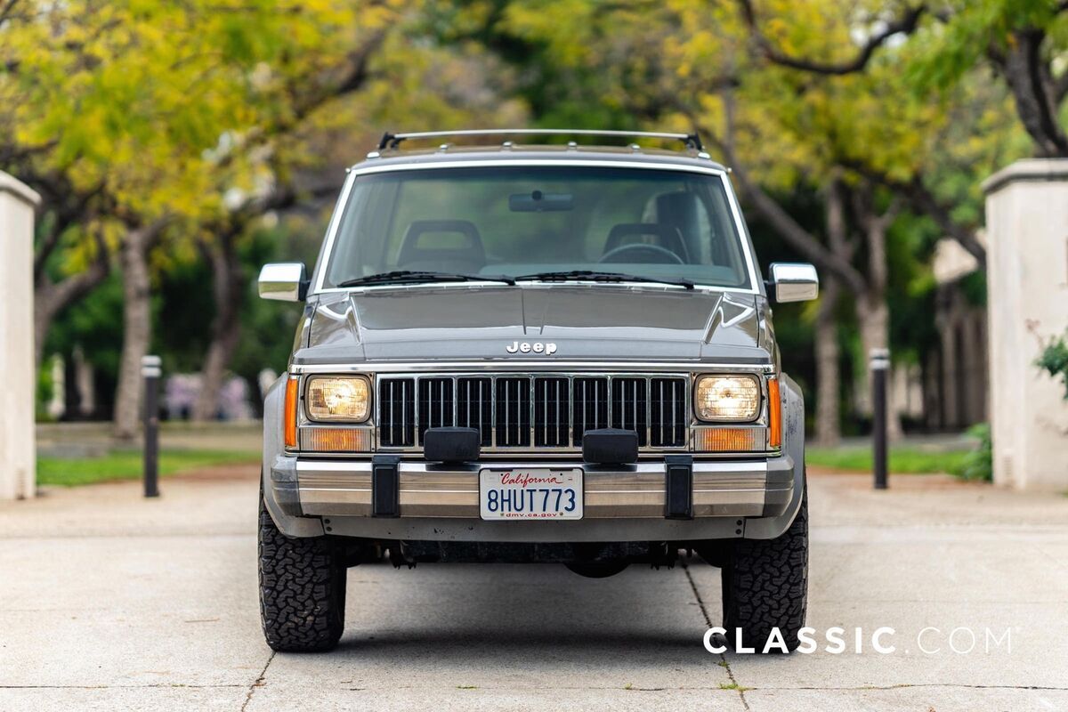 1988 Jeep Cherokee Laredo - photo 2