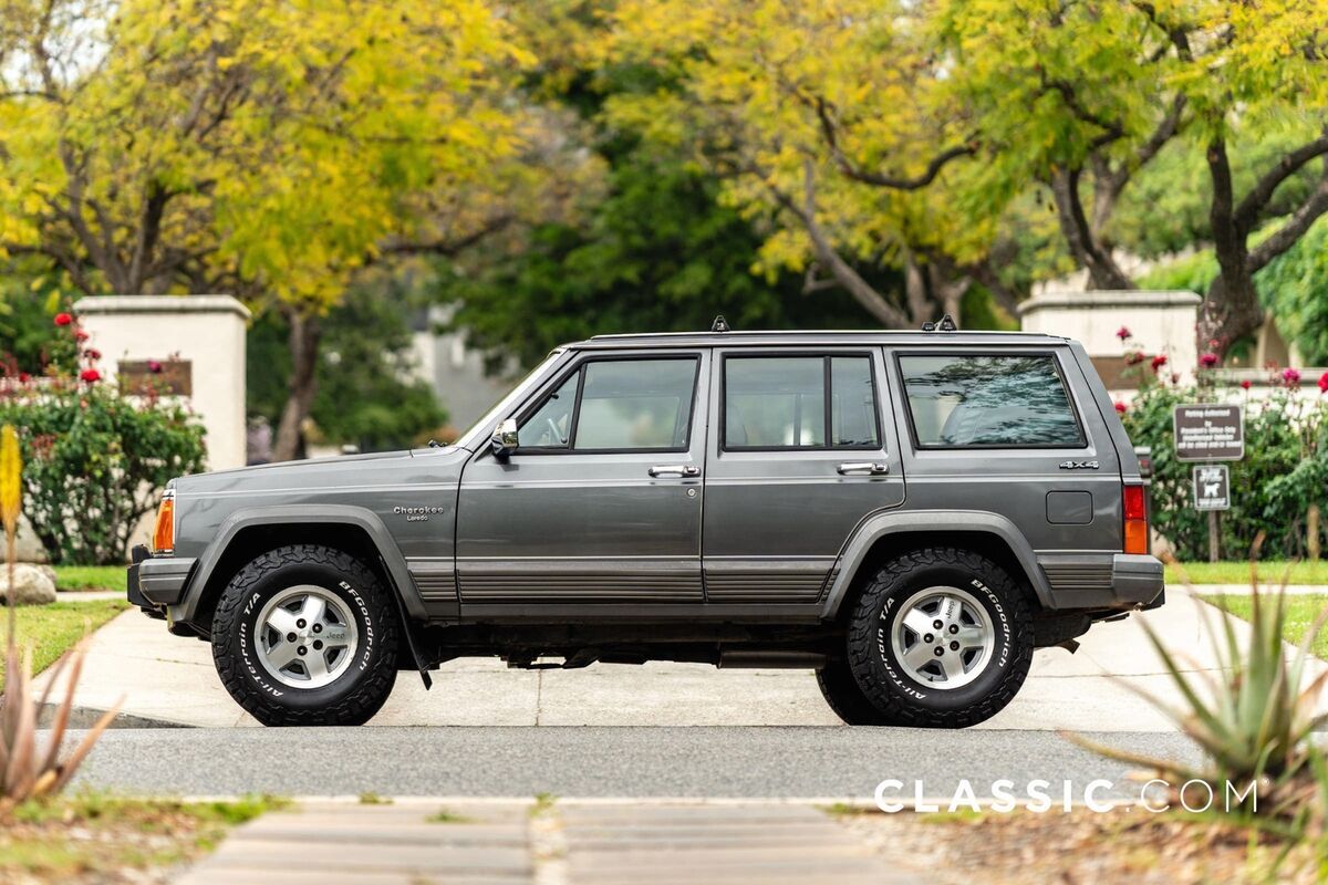 1988 Jeep Cherokee Laredo - photo 8