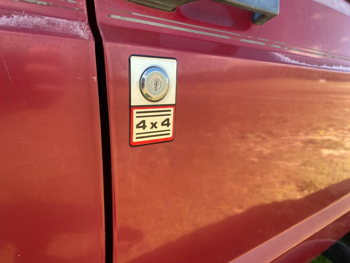 1988 Jeep Cherokee - photo 12