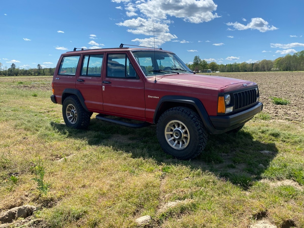 1988 Jeep Cherokee - photo 9