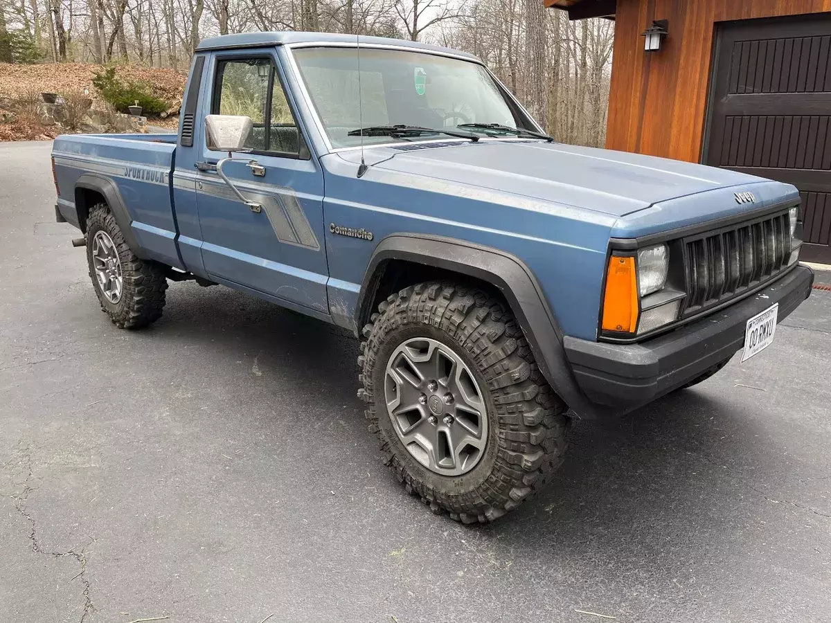 1988 Jeep Comanche 2WD 5-speed 1988 Jeep Comanche