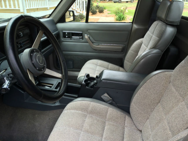 1988 Jeep Comanche Eliminator Standard Cab Pickup 2-Door - photo 7