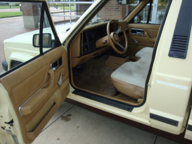 1988 Jeep Comanche PIONEER SHORT BOX 2WD - photo 12