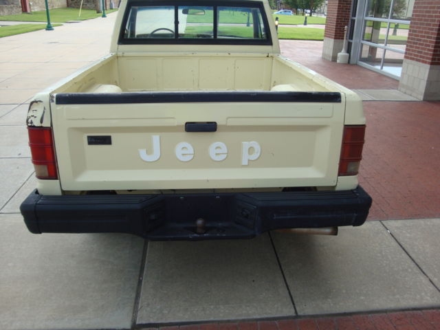 1988 Jeep Comanche PIONEER SHORT BOX 2WD - photo 6