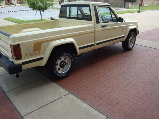 1988 Jeep Comanche PIONEER SHORT BOX 2WD - photo 7
