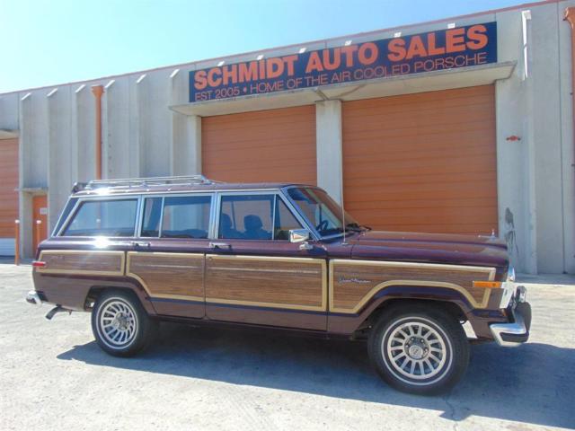 1988 Jeep Grand Wagoneer Base 4dr 4WD SUV - photo 2