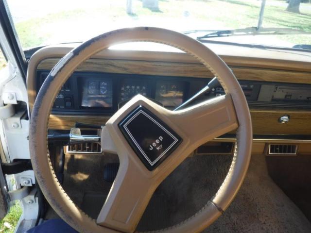 1988 Jeep Wagoneer Base Sport Utility 4-Door - photo 10