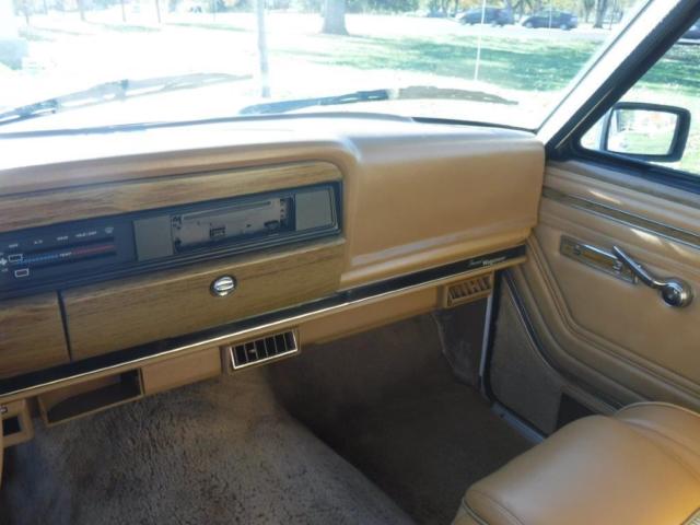 1988 Jeep Wagoneer Base Sport Utility 4-Door - photo 12