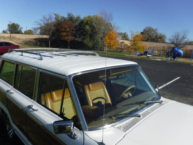 1988 Jeep Wagoneer Base Sport Utility 4-Door - photo 6