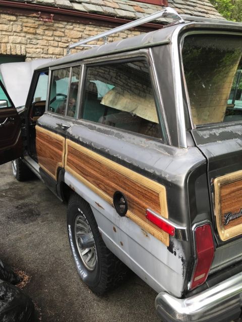 1988 Jeep Wagoneer Grand - photo 11
