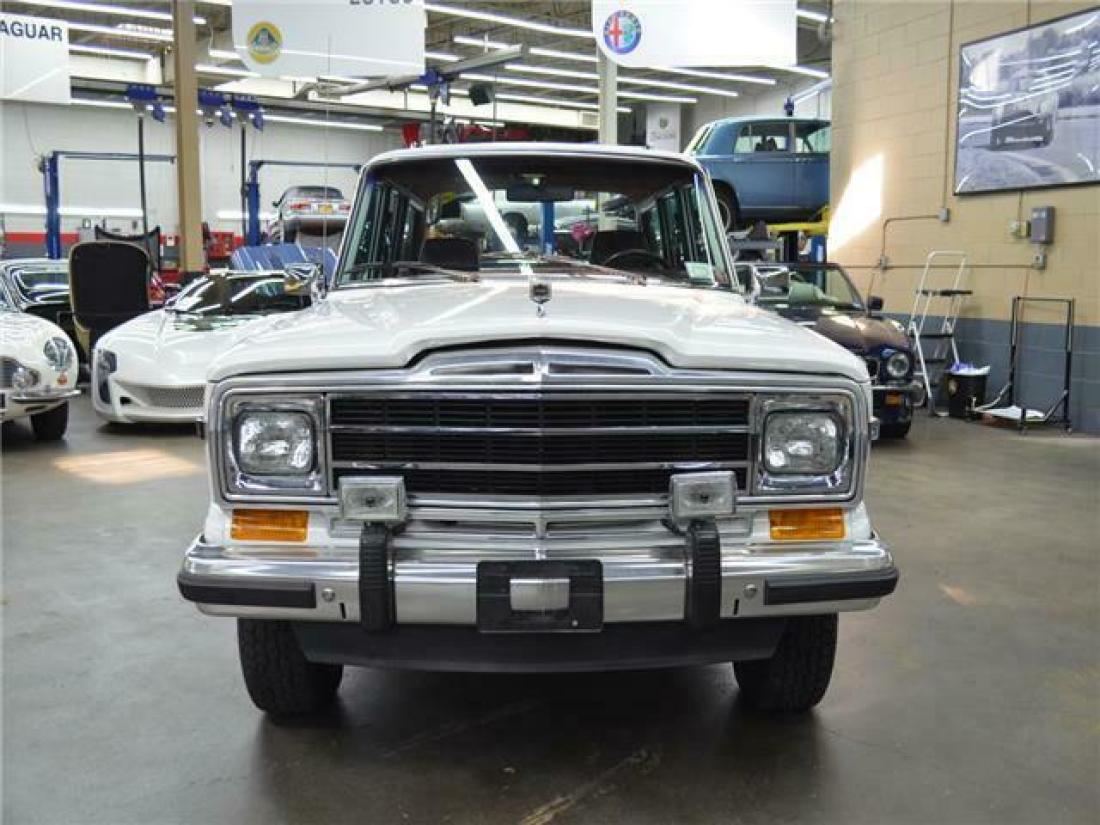 1988 Jeep Wagoneer - photo 2