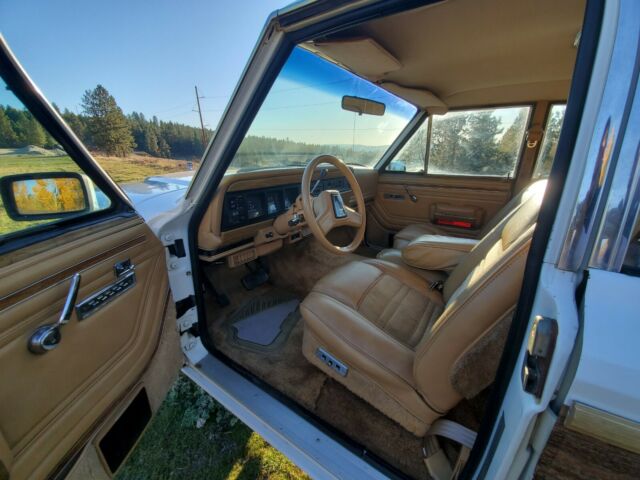 1988 Jeep Wagoneer - photo 4