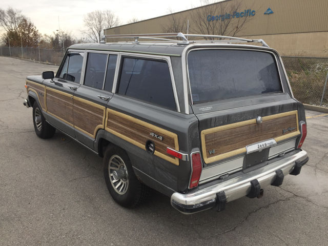 1988 Jeep Wagoneer Base 4dr 4WD SUV - photo 4
