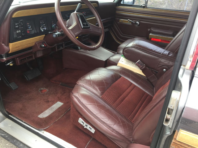 1988 Jeep Wagoneer Base 4dr 4WD SUV - photo 9