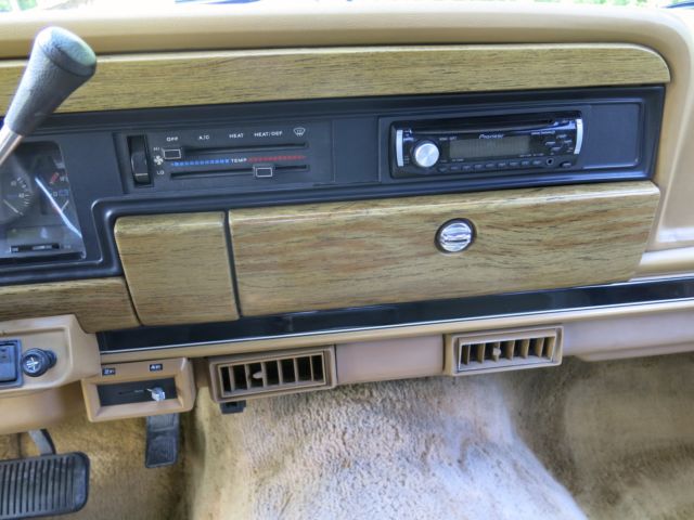 1988 Jeep Wagoneer - photo 13