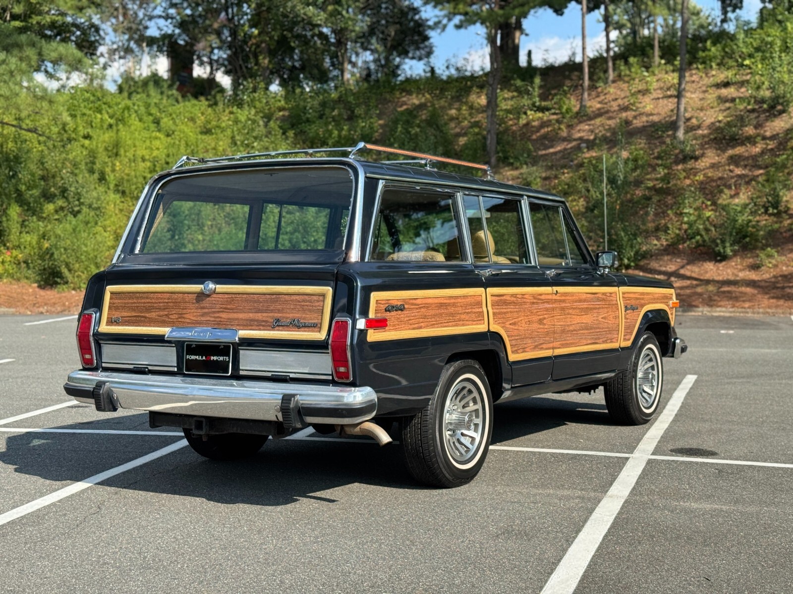 1988 Jeep Wagoneer FULL RESTORATION $100K INVESTED LOW MILES - photo 12