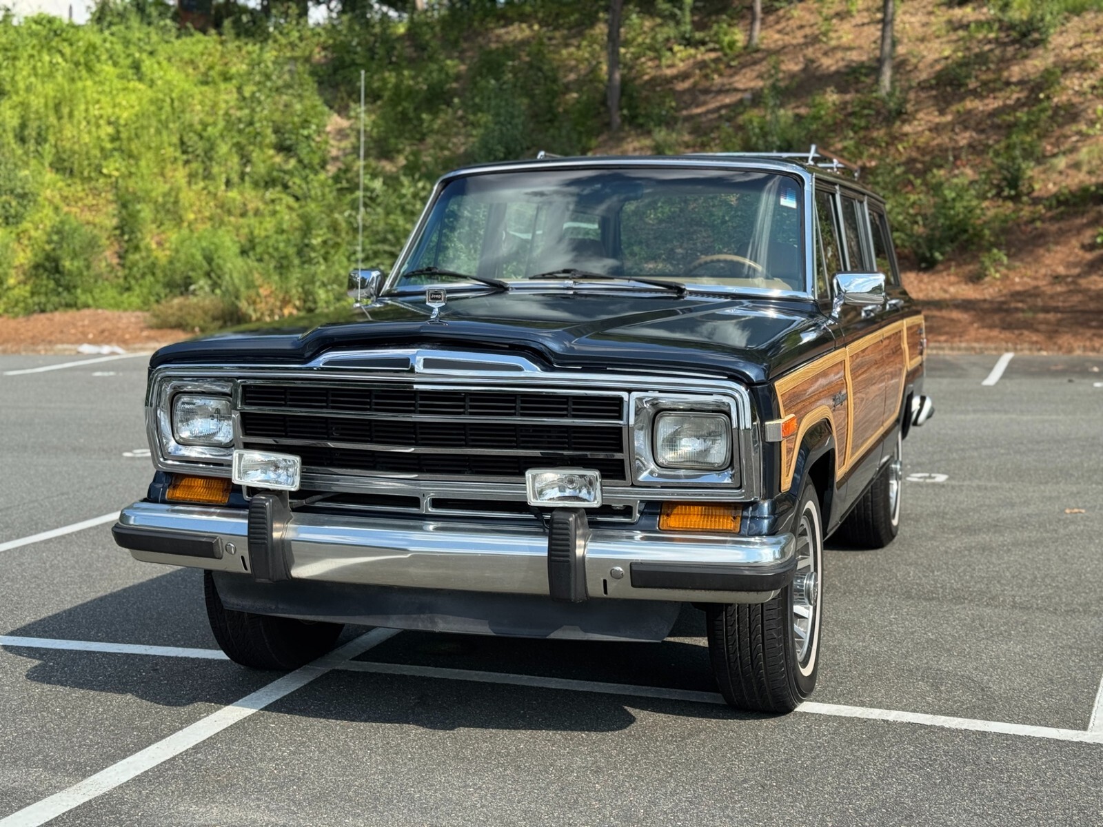 1988 Jeep Wagoneer FULL RESTORATION $100K INVESTED LOW MILES - photo 3