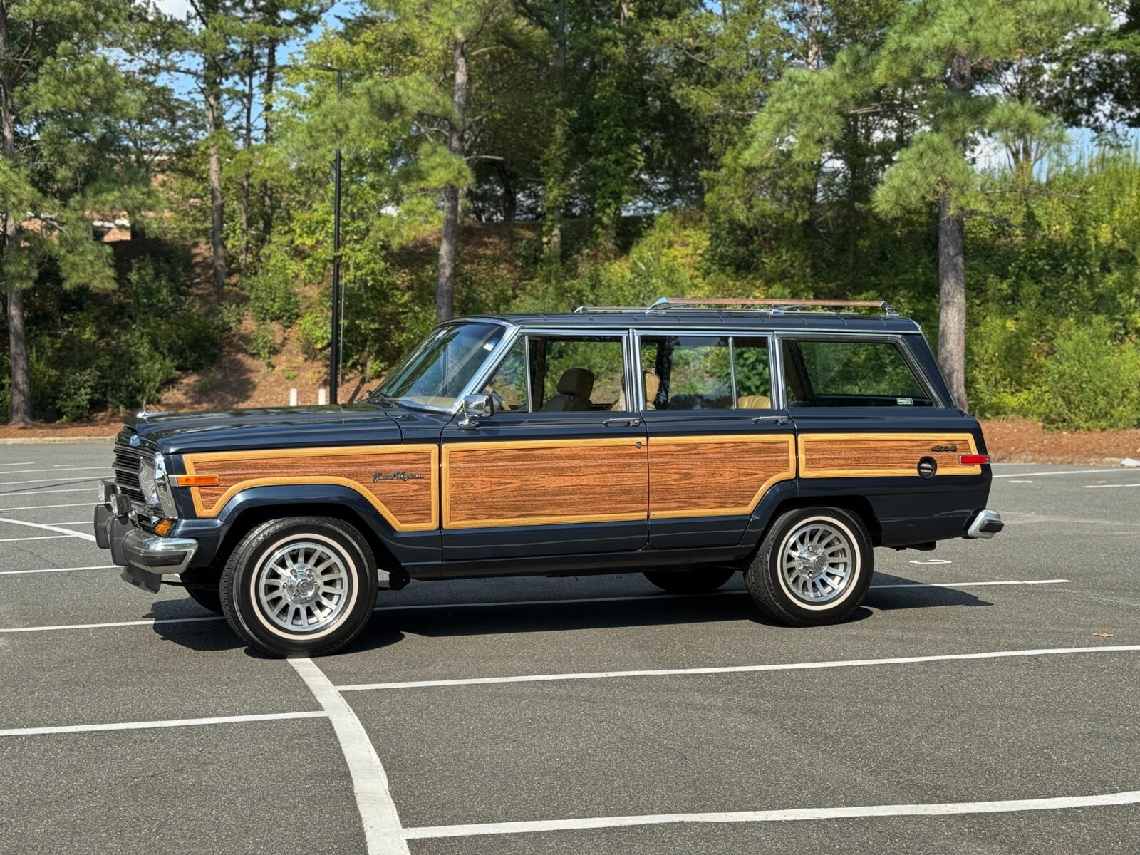 1988 Jeep Wagoneer FULL RESTORATION $100K INVESTED LOW MILES - photo 5