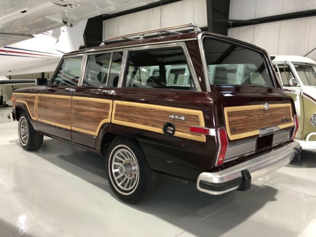 1988 Jeep Grand Wagoneer, gorgeous in & out - 383 Stroker - Magna Flow Exhaust! 1988 Jeep Wagoneer