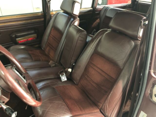 1988 Jeep Wagoneer - photo 12