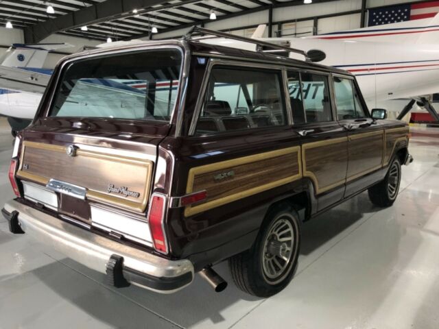 1988 Jeep Wagoneer - photo 3