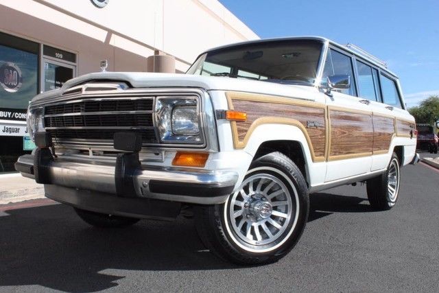 1988 Jeep Grand Wagoneer Limited 4X4 89261 Miles Pearl White Wagon 5.9L 8-Cyl En 1988 Jeep Wagoneer Limited 4X4